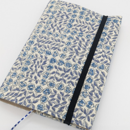 ブックカバー 文庫サイズ ミナペルホネン＆リバティ スリーピング