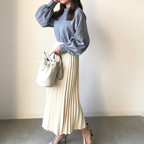 送料0 ピンタックのビショップスリーブブラウス 2色 春ブラウス