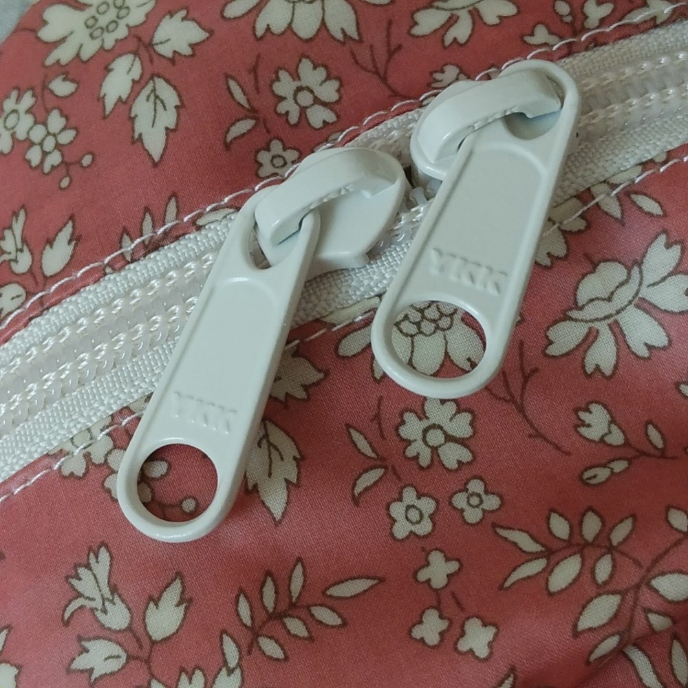 リバティ ビニコ リュック M*カペル　ストロベリー【送料無料】