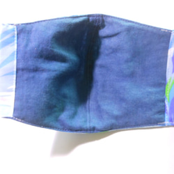 手作り立体マスク　表ハワイアン生地　裏藍染ダブルガーゼ 3枚目の画像