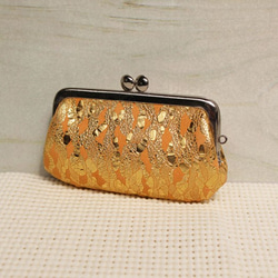 イタリアンレザーのがま口財布（牛革製：ゴールド/ゴールド） 1枚目の画像