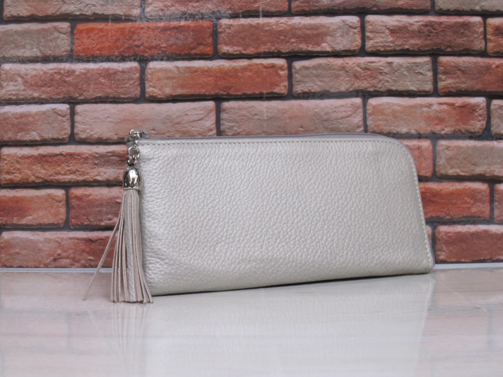 本シュリンク革（牛革）L型ラウンド財布（グレー）フリンジ付き　春財布♪