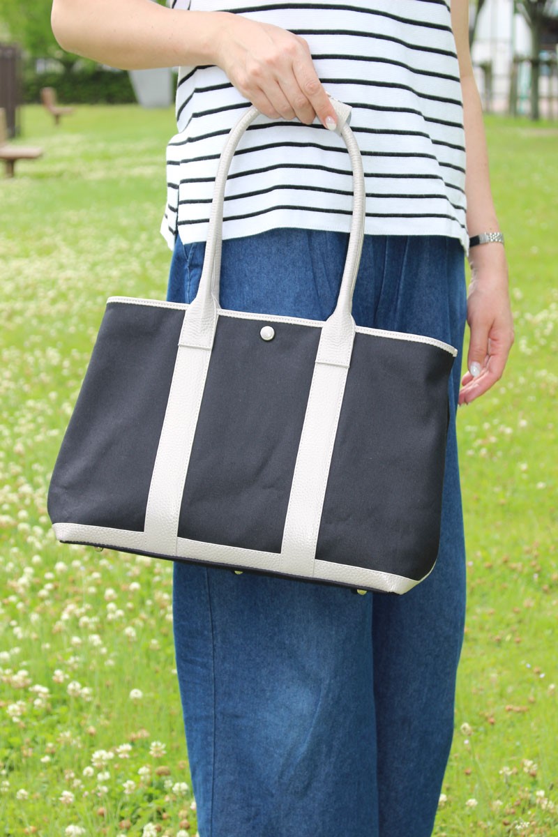 持ったら出掛けたくなる姫路レザーを使ったおしゃれ帆布バッグ＆持ち手カバー付き（黒帆布／グレー）