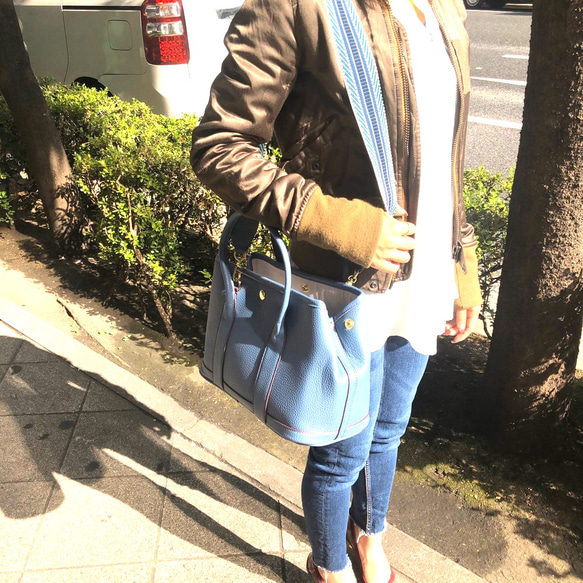 エコレザートートバッグ☆お出かけに☆カラーバンド&インナーバック付☆【30cm】Mサイズ☆ブルーグレー色 3枚目の画像