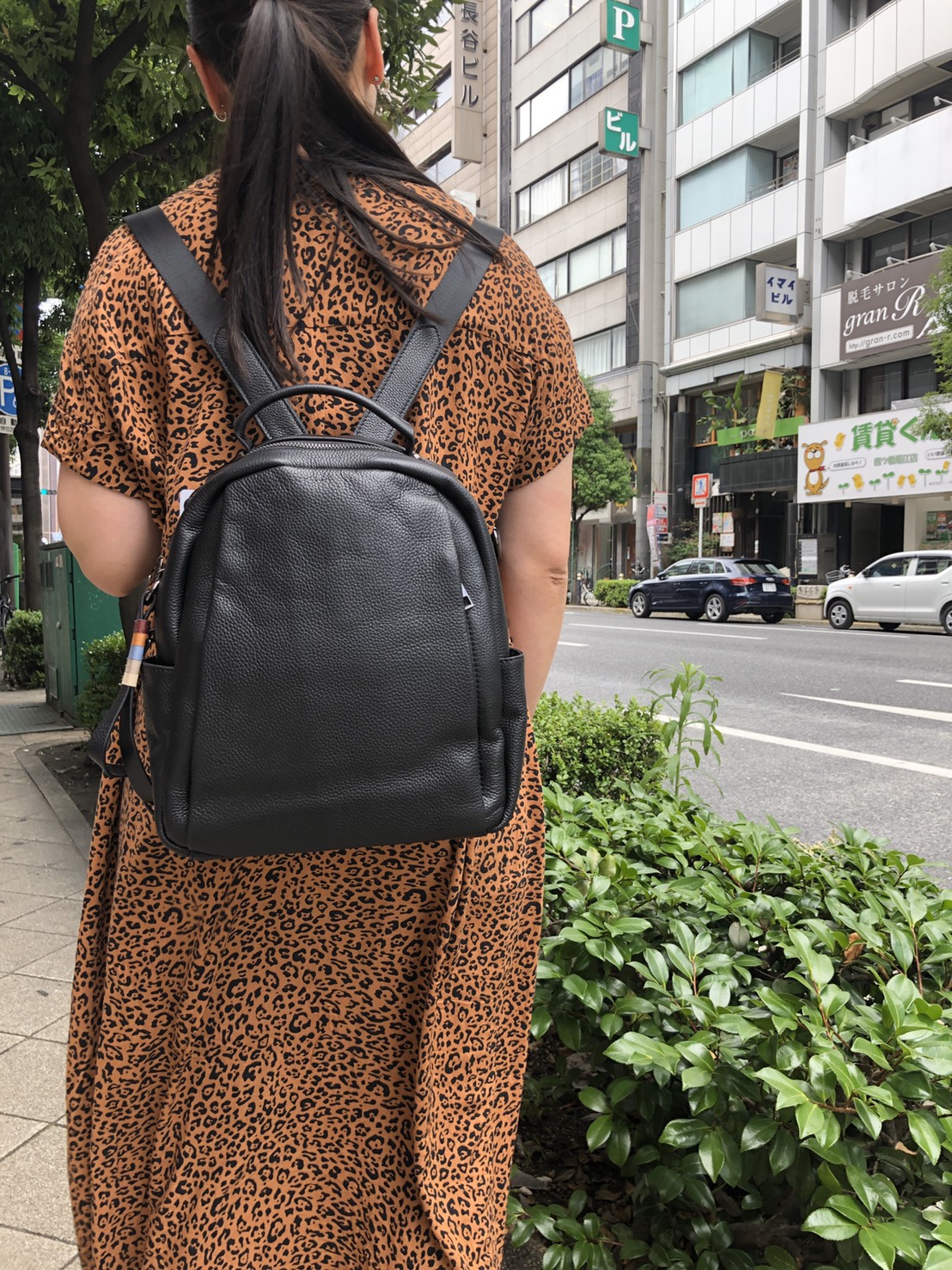 OURレザー持ち手の2wayリュック (ブラック) レザー持ち手の2WAYリュック – OURHOME