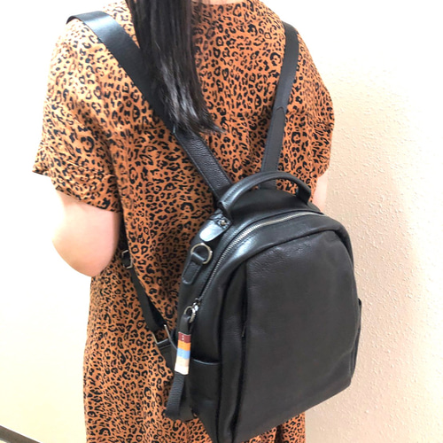 ソフトレザー2wayリュック☆コロンとかわいい☆ブラック色