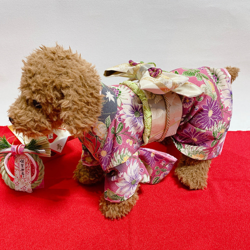 ☆*花柄ピンク着物☆*　犬服　犬服用お着物 犬の着物✨犬用本格大振袖 お引き摺り ピンク 金彩入り正絹 犬服