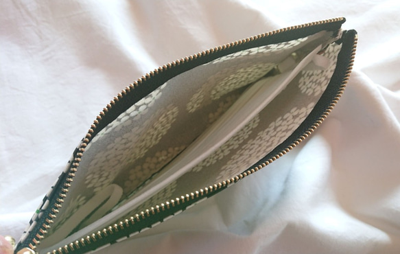 【即日発送可】マスクポーチ/あじさい黒 2枚目の画像