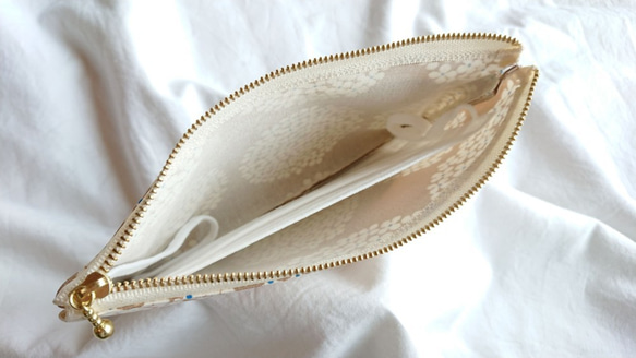 【即日発送可】マスクポーチ/あじさいベージュ 2枚目の画像