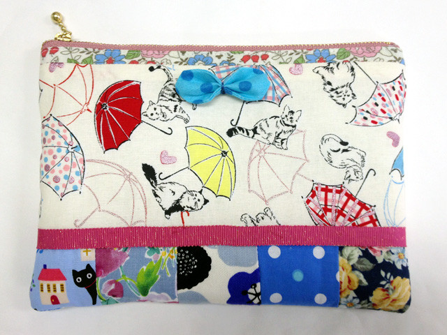 感謝価格　SALE 10cmポーチ　ハンドメイド　猫柄　小銭入れ　パッチワーク 感謝価格 SALE 10cmポーチ ハンドメイド 猫柄 小銭入れ パッチ