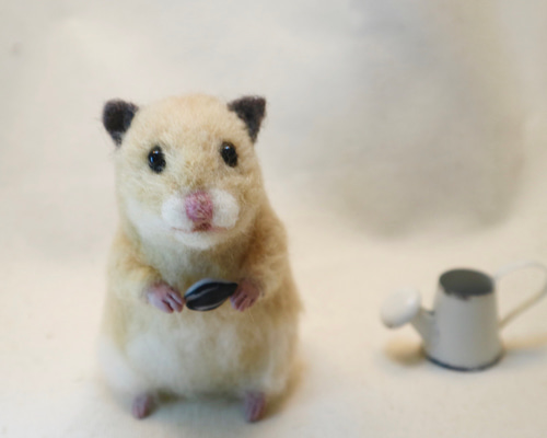 ちゃーこ ハムスター 羊毛フェルト 目から鱗の製作方法【羊毛フェルトでハムスターを作ろう】No.2
