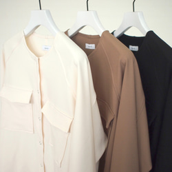 なめらか裏起毛シャツ　あったか＆ゆるふわ　ノーカラー　サイズ38　モカ　スナップボタン　 3枚目の画像