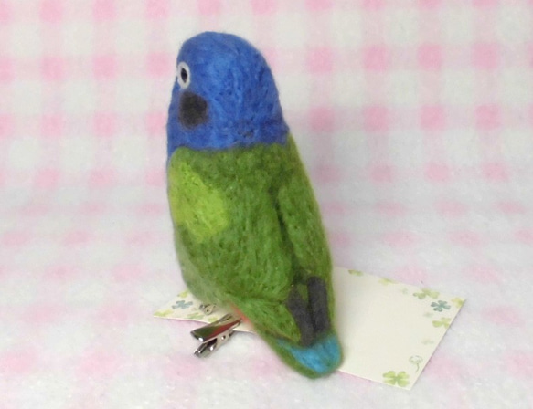 仿藍頭鸚鵡☆夾＆胸針☆羊毛氈★mini Blue-headed Parrot(Pionus)★clip & brooch 第4張的照片