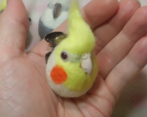 オカメインコ・ルチノー 羊毛フェルト ☆マグネット/ブローチどちらか