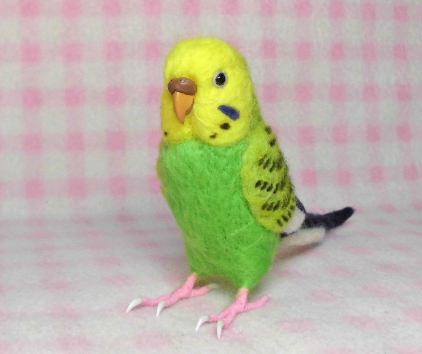 リアルサイズ  セキセイインコ グリーンオパ－リン  羊毛フェルト　受注作成　鼻の色変更可能　羊毛インコ　メモリアル
