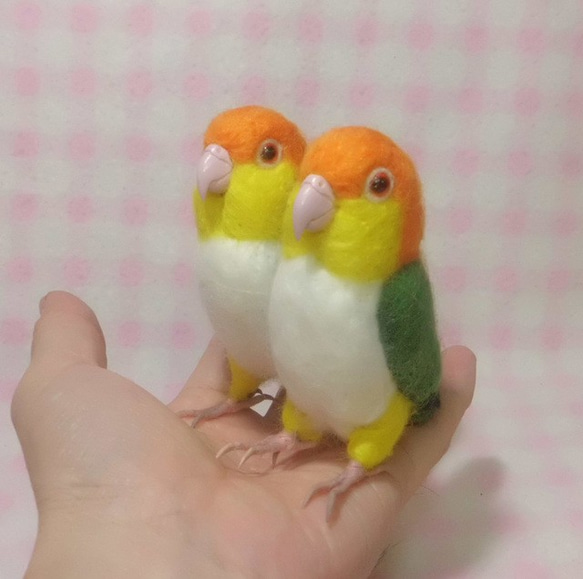 miniオカメインコ ルチノー（赤目）☆マグネット/ブローチどちらか選択　足有に変更可能　受注作成　羊毛フェルト 7枚目の画像