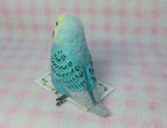 セキセイインコ スカイブル-レインボー mini☆マグネット/ブローチどちらか選択　足有に変更可能　受注作成　オーダー可 4枚目の画像