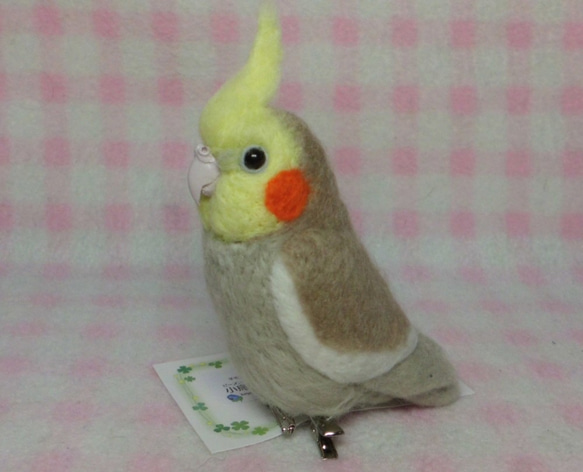 オカメインコ mini シナモングレー ♪☆マグネット/ブローチどちらか選択　足有に変更可能　受注作成　羊毛フェルト 2枚目の画像