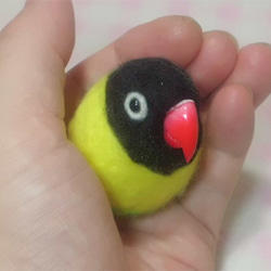 キエリクロボタンインコ ☆マグネット/ブローチ どちらか選択 受注作成　うちのこオーダー可能 羊毛フェルト　羊毛インコ 2枚目の画像