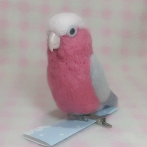 【爆売り！】 モモイロインコ miniマグネット/ブローチどちらか選択 足有に 羊毛フェルト