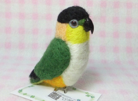 ズグロシロハラインコ mini☆マグネット/ブローチどちらか選択　足有に変更可能　受注作成　羊毛インコ　羊毛フェルト 2枚目の画像