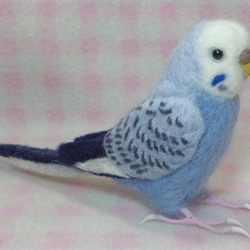 セキセイインコ ライラックオパ－リン   リアル♪ ほぼライフサイズ 羊毛フェルト　鼻の色変更可能　受注作成　羊毛インコ 3枚目の画像