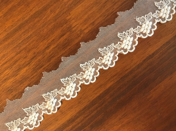 2m チュールレース 片耳スカラップ 葡萄柄 日本製 lace-No,018 4枚目の画像