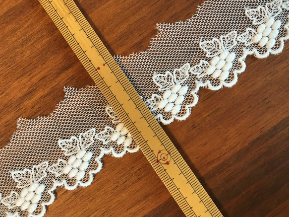 2m チュールレース 片耳スカラップ 葡萄柄 日本製 lace-No,018 6枚目の画像