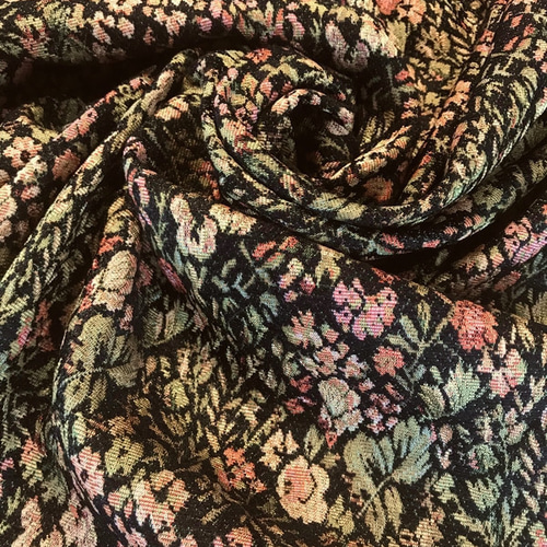 はぎれ ◇難あり◇ 0.25m ◇ ゴブランジャガード生地 ボタニカル柄