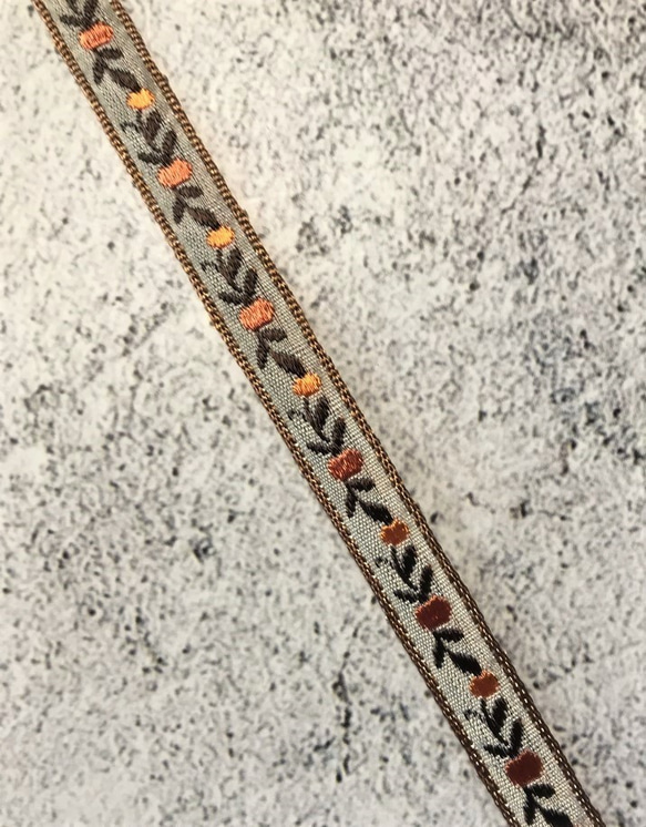 ▼ 値下げ ▼ 1m ◆ フランス製リボン ◆ 木の実柄 ◆ オレンジ【tape-No,034-1】 2枚目の画像