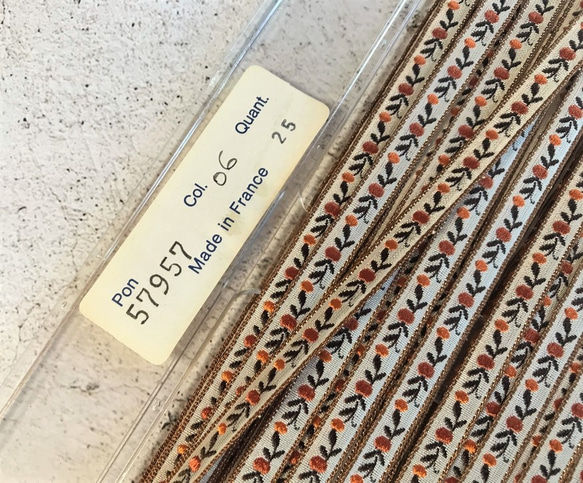 ▼ 値下げ ▼ 1m ◆ フランス製リボン ◆ 木の実柄 ◆ オレンジ【tape-No,034-1】 6枚目の画像