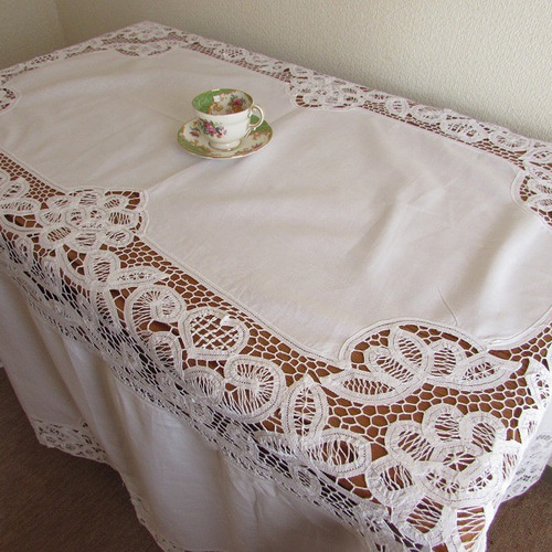 バテンレーステーブルクロス約170㎝×約130㎝ バテンレーステーブルクロス - アンティークと薔薇雑貨のお店