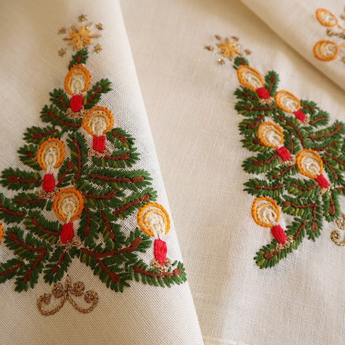 ドイツの手仕事☆クリスマス☆キャンドル灯るクリスマスツリーの手刺繍