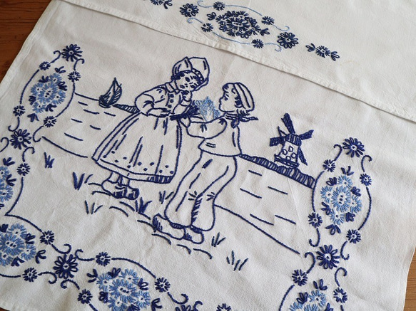 ハンドメイド 手刺繍のれん （手刺繍【ハンドメイド】 花刺繍