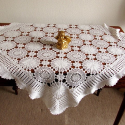 ドイツの手仕事/素敵な手編みクロッシェレース・モチーフ繋ぎの