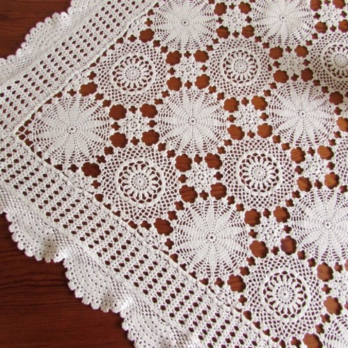 ドイツの手仕事/素敵な手編みクロッシェレース・モチーフ繋ぎの