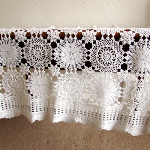 ドイツの手仕事/素敵な手編みクロッシェレース・モチーフ繋ぎの