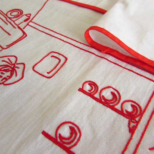 赤い刺繍タオルケット 民族手芸 苗族クロスステッチ 赤布 インテリアに最適