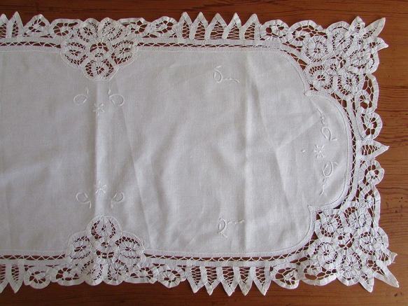 Vintageバテンレーステーブルクロス　白糸手刺繍 Vintageバテンレーステーブルクロス 白糸手刺繍 - メルカリ