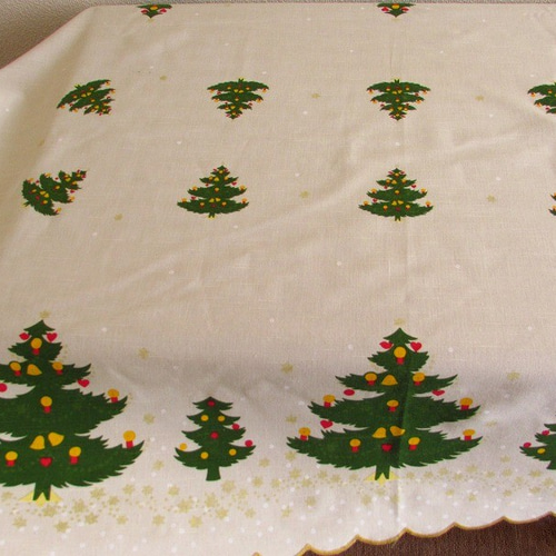 オーストリア製　ザルツブルグ　未使用品のクリスマステーブルクロス！素敵過ぎます！ オーストリア製 ザルツブルグ 未使用品のクリスマステーブルクロス