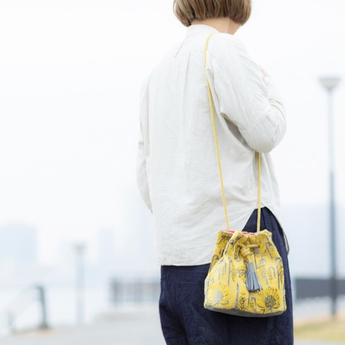 金華山巾着 ＜ミモザイエローのフラワー柄＞ 2Way ショルダー