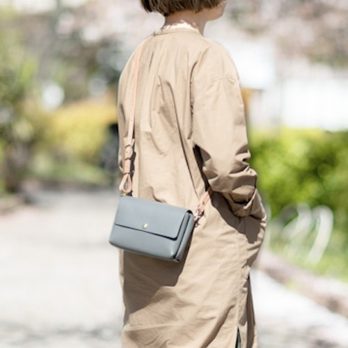 ☆新色☆本革のお財布ポシェット＜グレー＞2WAY WALLET BAG