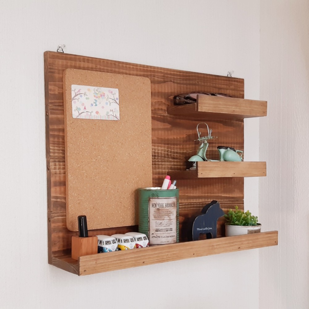 【木製ウォールボードシェルフ】メモ＆ちょい置きラック／受注生産