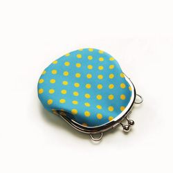 圓點圖紋(水藍色x檸檬黃) 可掛脖3.3吋 珠扣夾錢包 付掛脖子用帶子 第3張的照片