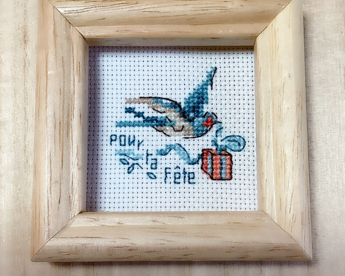 刺繍アート クロスステッチ 額付き 鳥 完成品 1_ef9ac4c6854ff937ef3b40930103