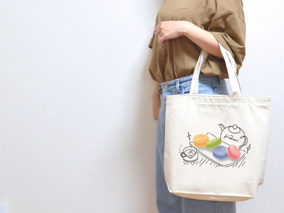 カフェ BAG マカロン　縦長トートバッグ　キャンバスバッグ　スイーツ　紅茶　帆布 9枚目の画像