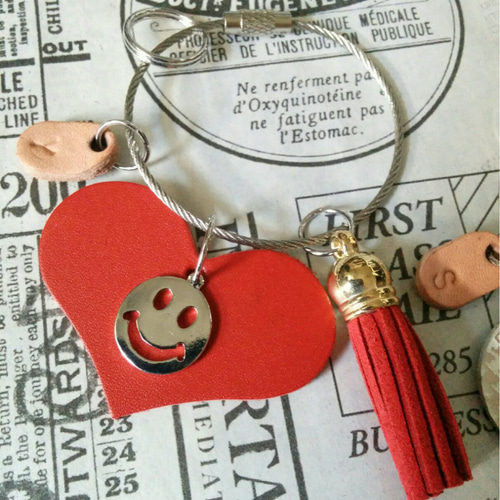 夏の福袋】2個セット☆ニコちゃん&レザーハートチャームのキーリング