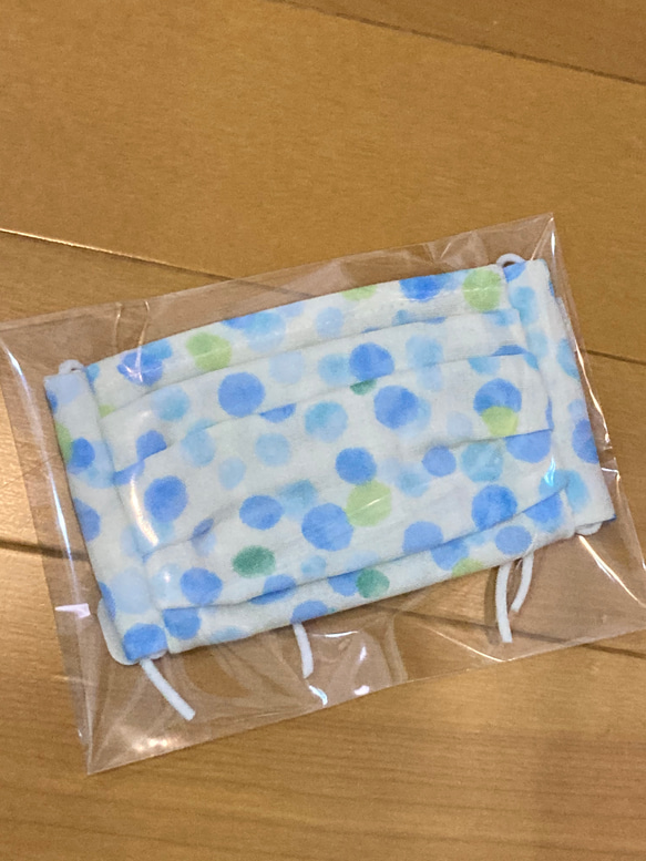 フィルターポケット付き　立体マスク　ガーゼマスク　幼児　小学生　全5サイズ制作可　ブルー　ドット 3枚目の画像