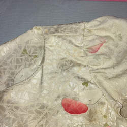 小紋の着物からリメイク　りんごのような可愛らしい飛び柄のキャップスリーブワンピース 4枚目の画像