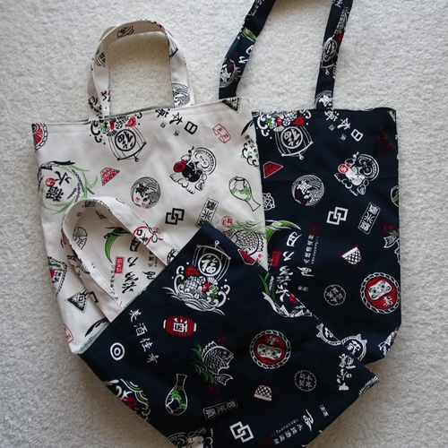 ミニ　トートバッグ　カバン　ハンドメイド 日本酒柄のミニトート（紺地） トートバッグ momenzuki 通販